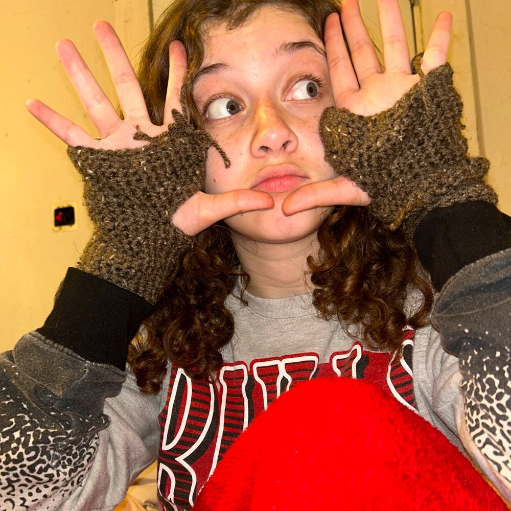 Handmade Fingerless Gloves 🐻